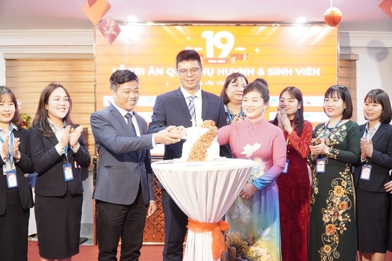 King888 Shop 19 năm: Chặng đường cảm xúc - Tri ân & Tỏa sáng